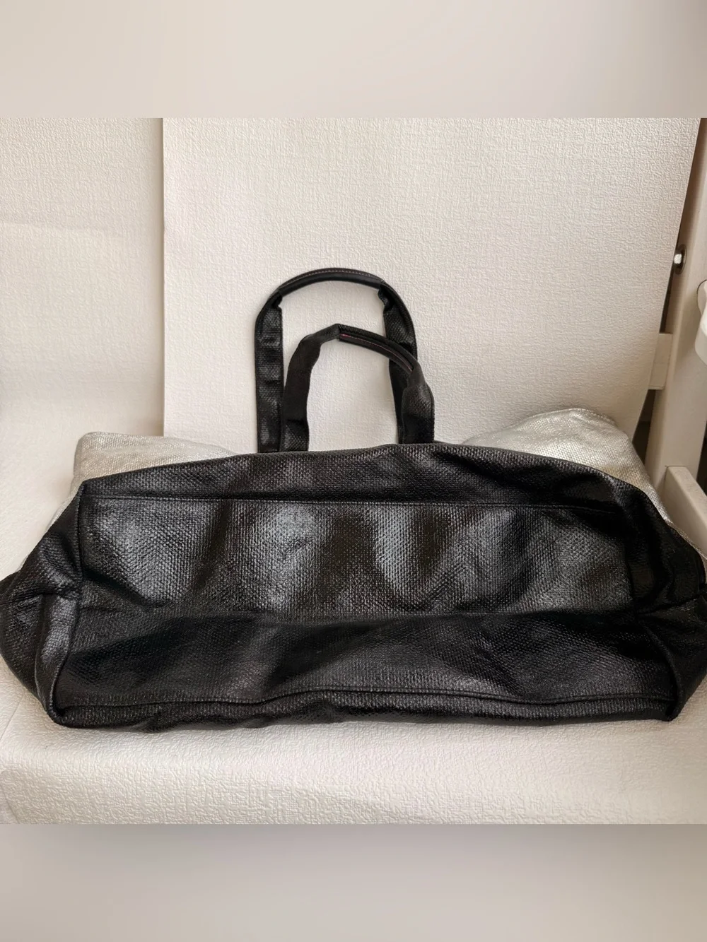 Benoss Milan Large Black Travel Duffel Weekender Bag Gold Hardware
